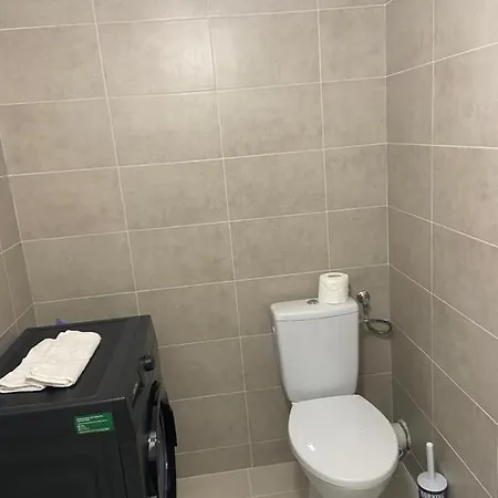 Dora City Apartament アパート *