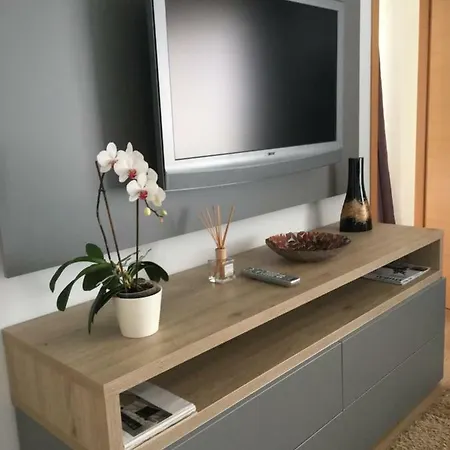 アパート Dora City Apartament *