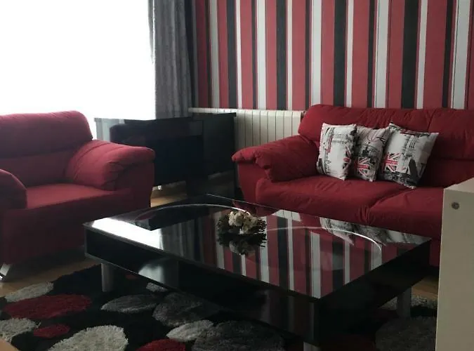 Dora City Apartament Apartmán *